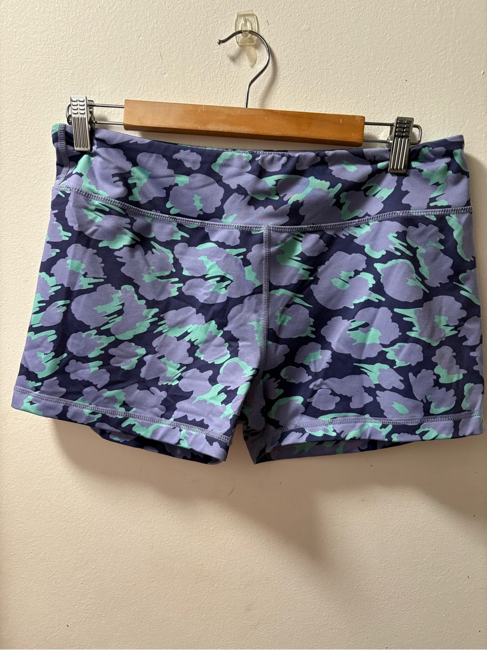 Source Unknown Navy Athletic Shorts with Lavender & Mint Camouflage Print size M
